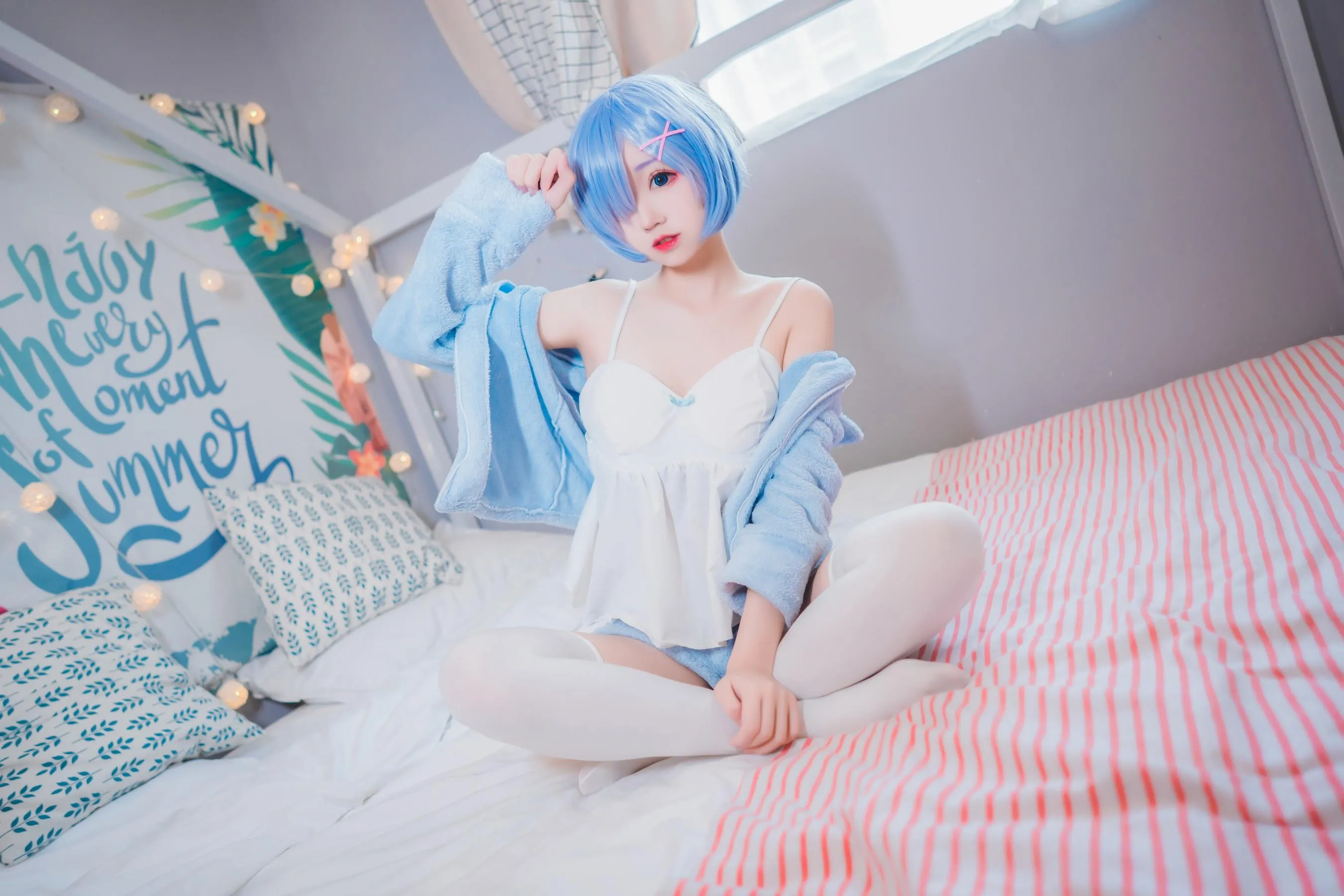 猫君君_MaoJun – NO.23 雷姆猫耳睡衣 [29P]插图7